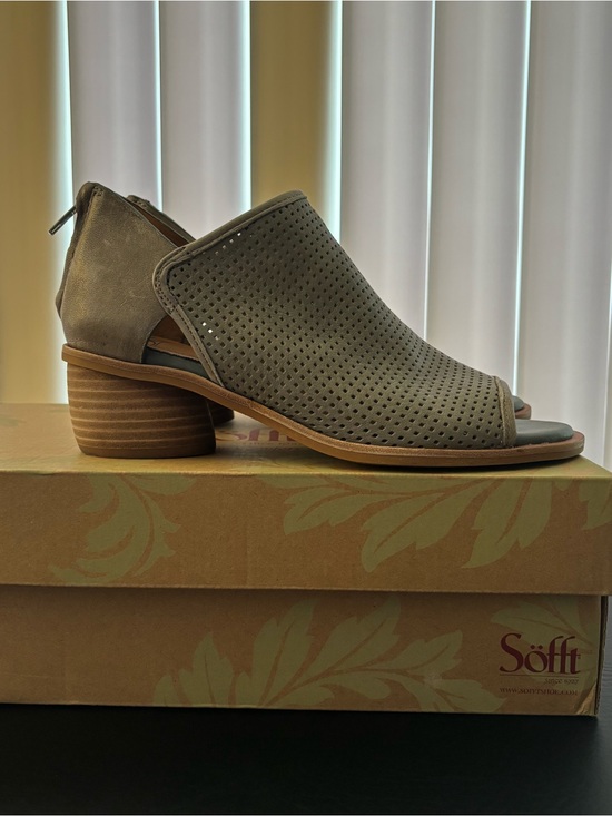 Sofft Shoes - Sofft Shoes Carleigh Moon Grey Open-Toe Heel Sandal Women’s Size 8M